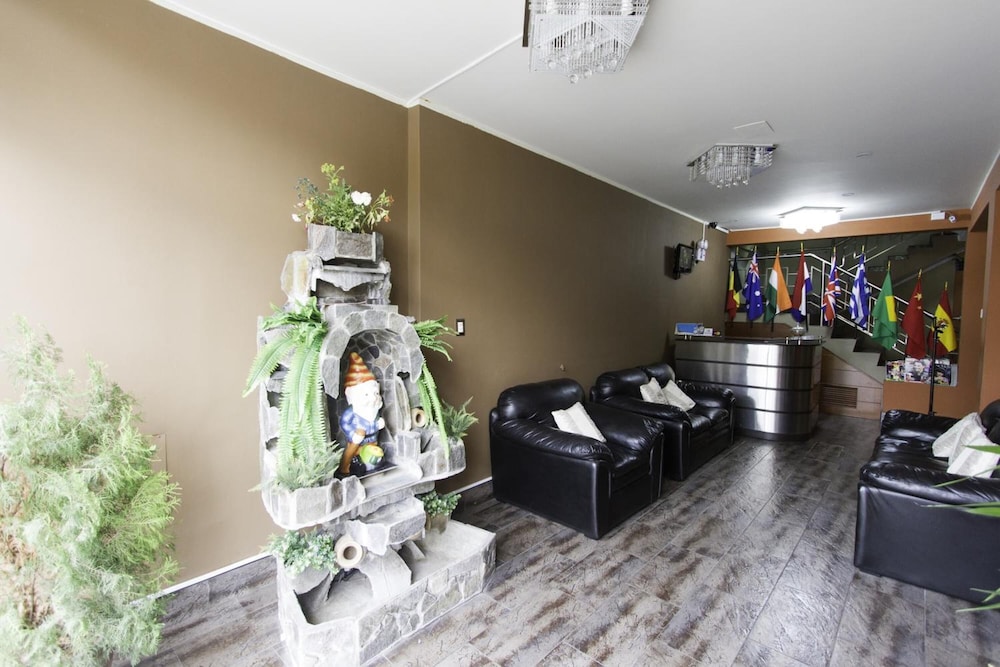 Padama Hotel 21/22