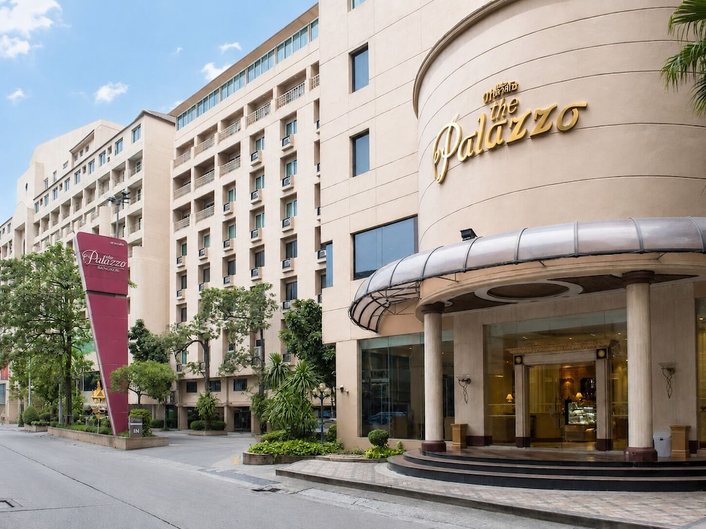 Palazzo Bangkok Hotel 51/55