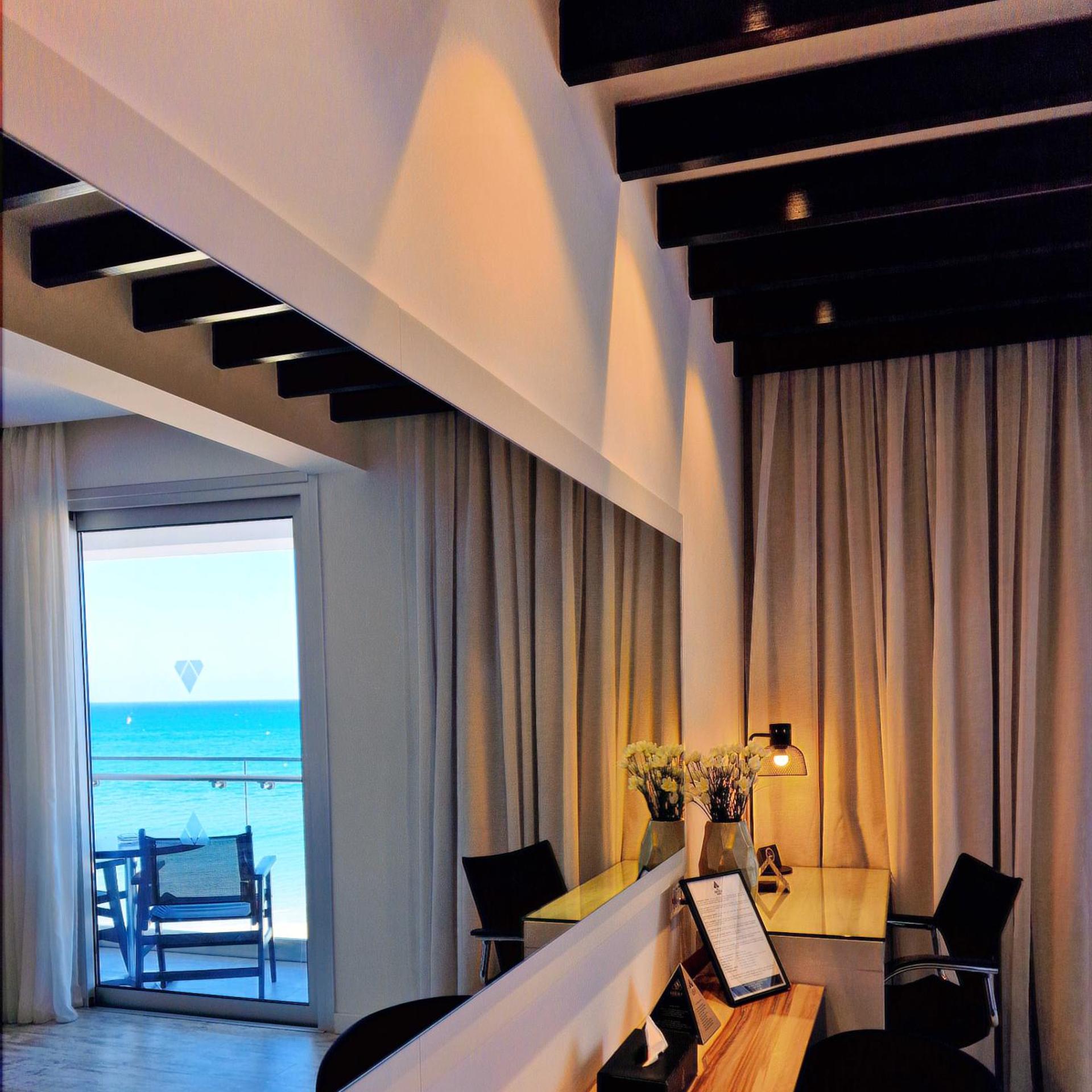 Superior, King Bed, Sea View
