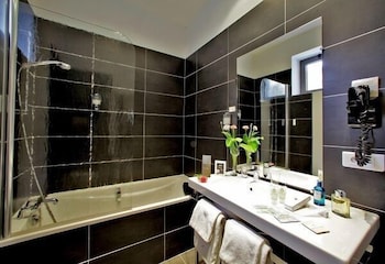 Hotel Le Renoir 17/36