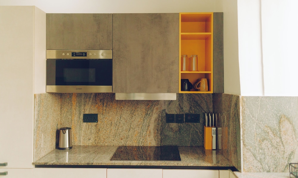 Elysium suites and apartments 2/20