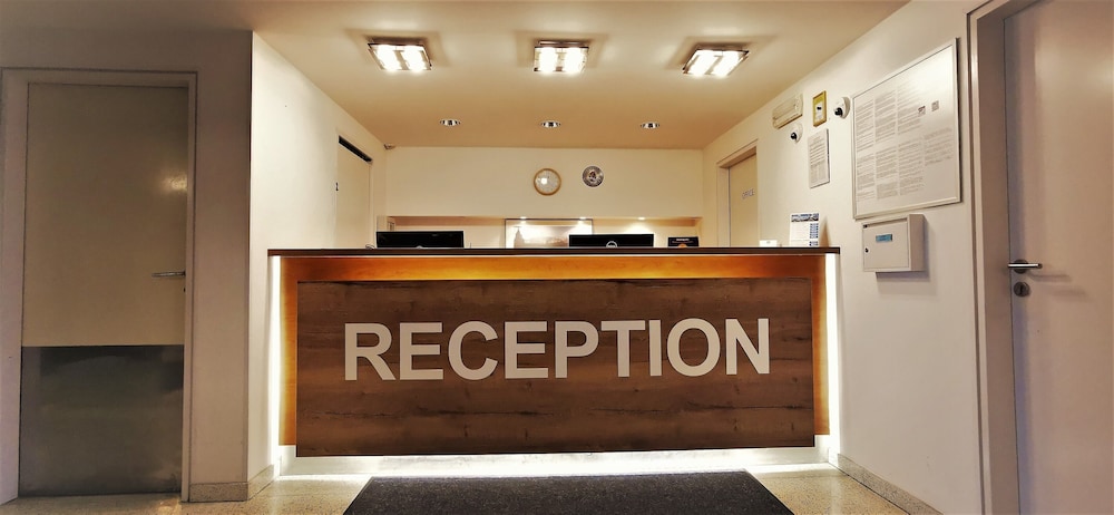 Akcent Hotel 18/67