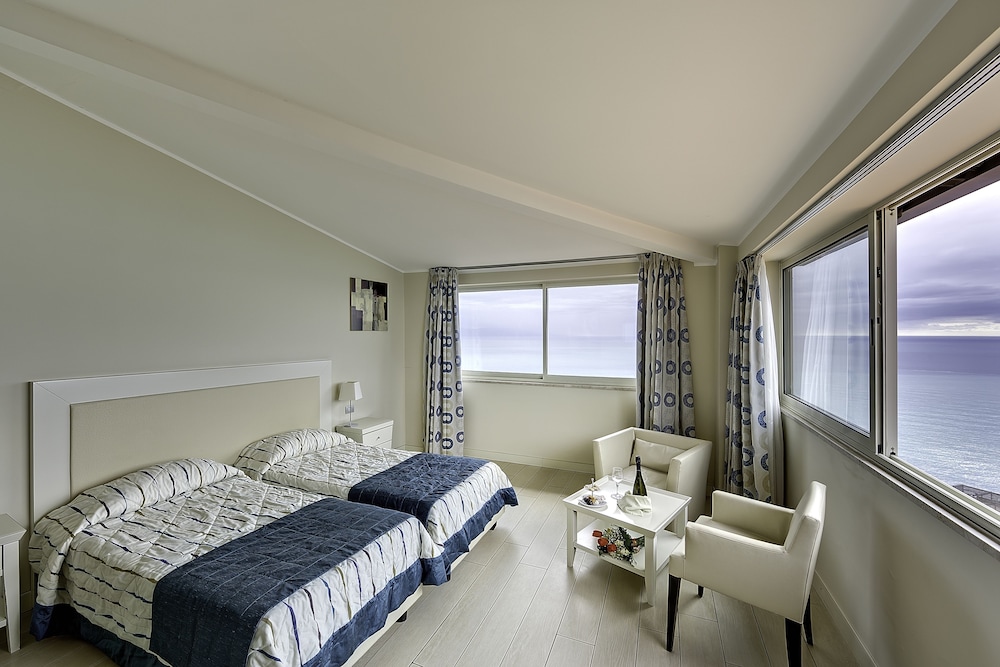 DBL SEA VIEW