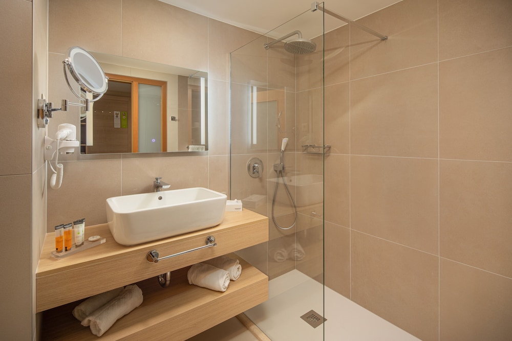 Greenfield Hotel Golf And Spa 45/45