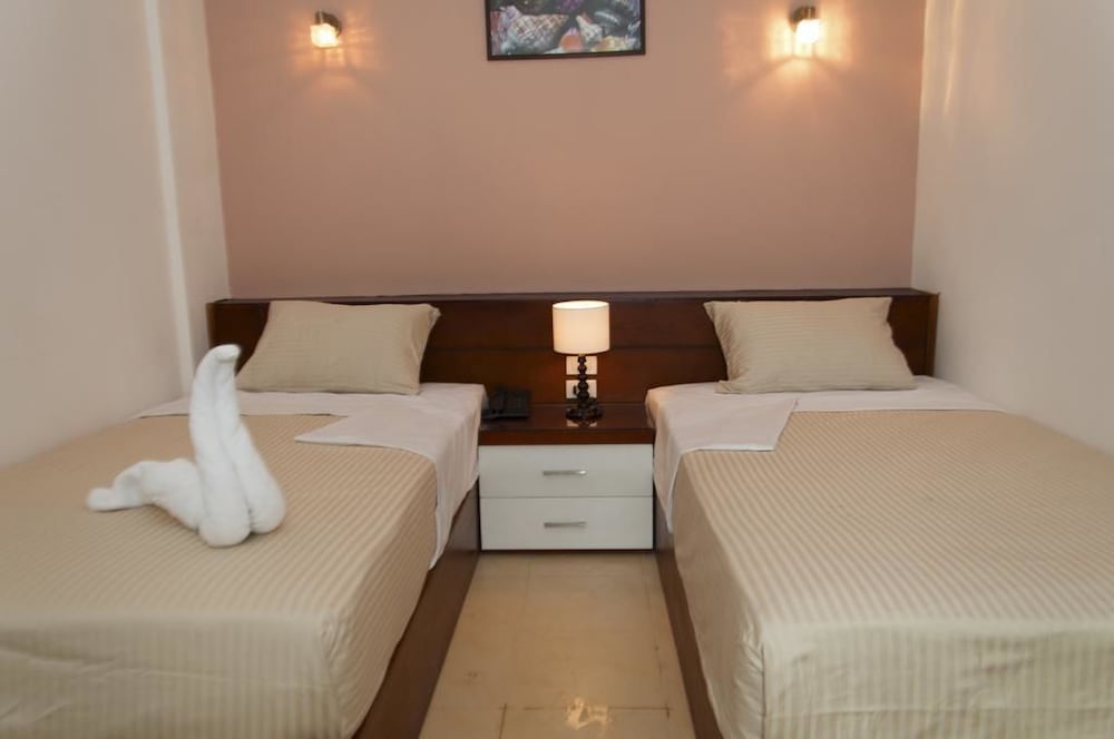 Elaria Hotel 24/68
