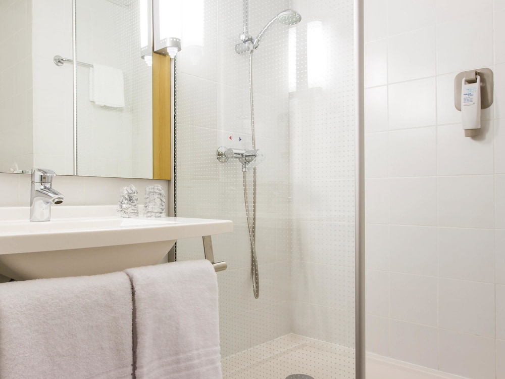 Ibis Coimbra Centro 66/68