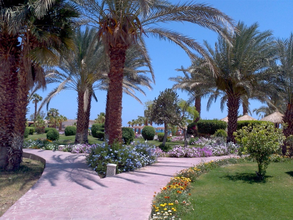 Lotus Bay Resort 34/43