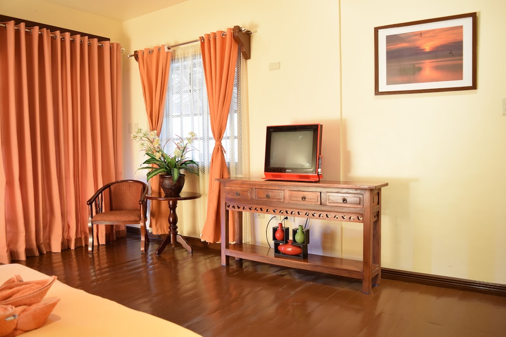 Tribal Hills Mountain Resort 53/61