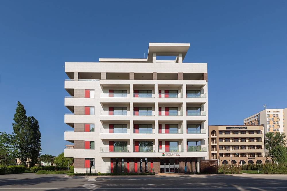 Tomis Garden Aparthotel 4/46