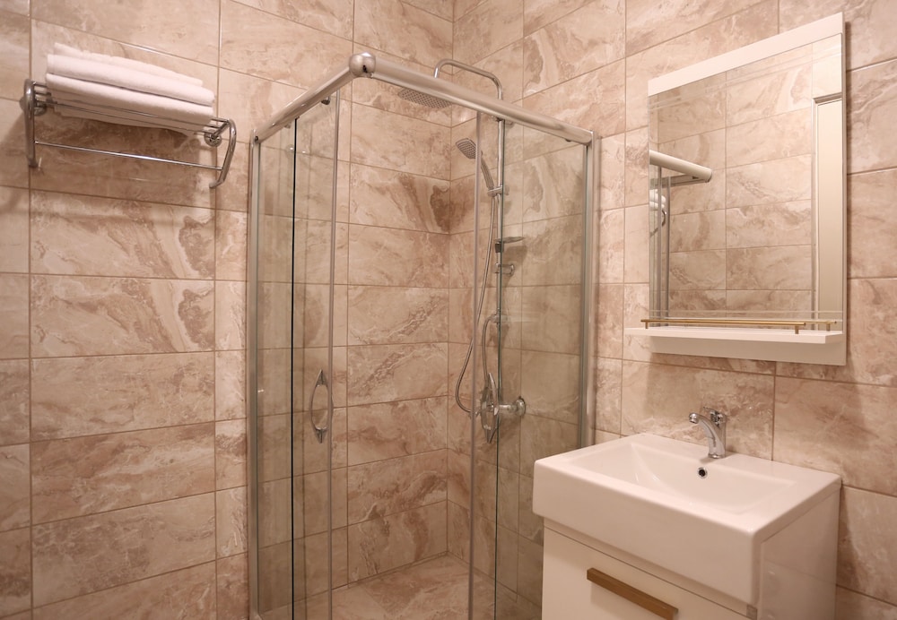 Greenstar Hotel 35/44