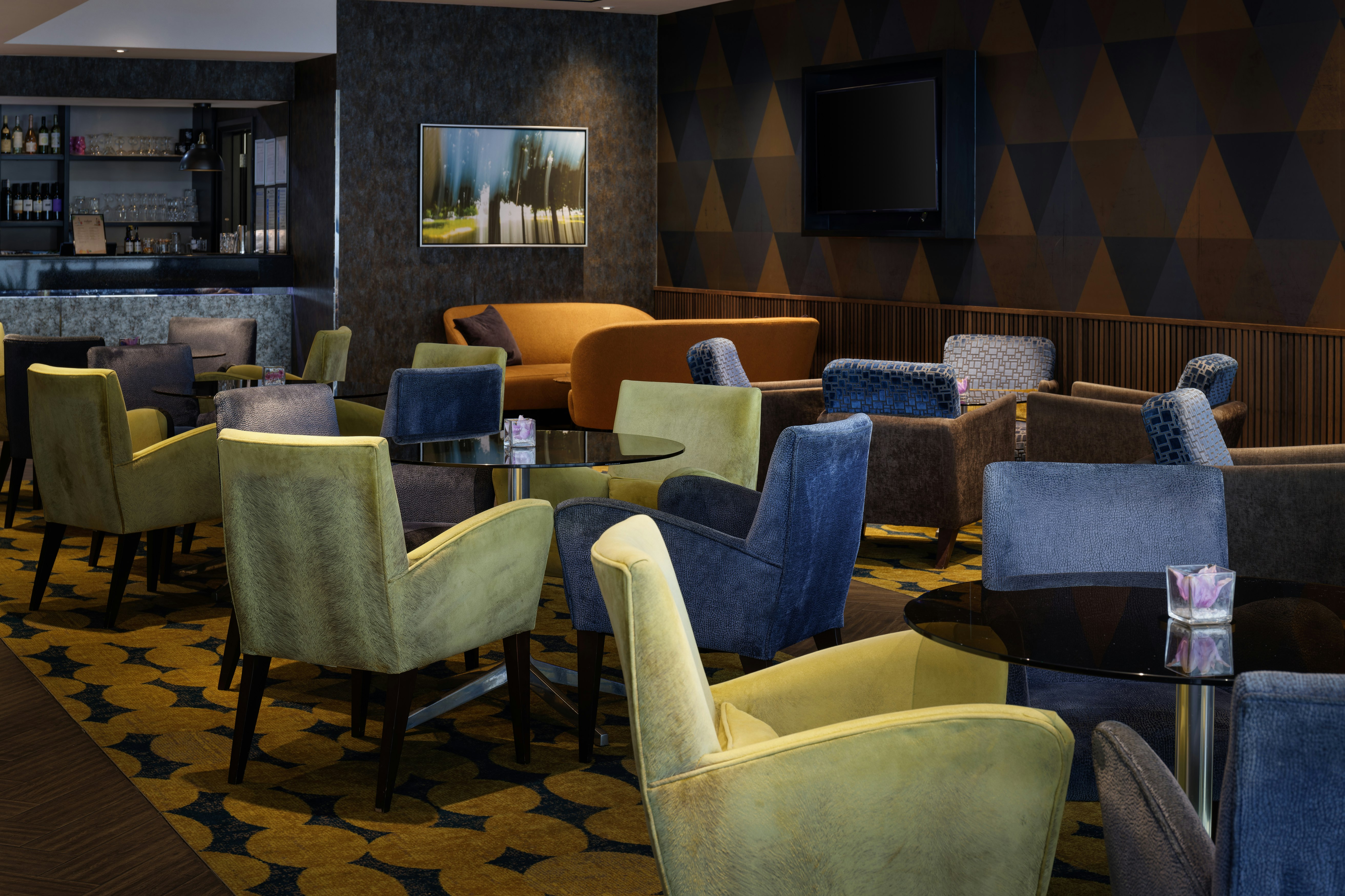 Doubletree By Hilton Hotel Woking 36/55