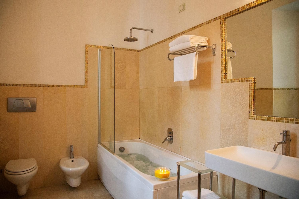 Residenza Dei Capitani 39/43