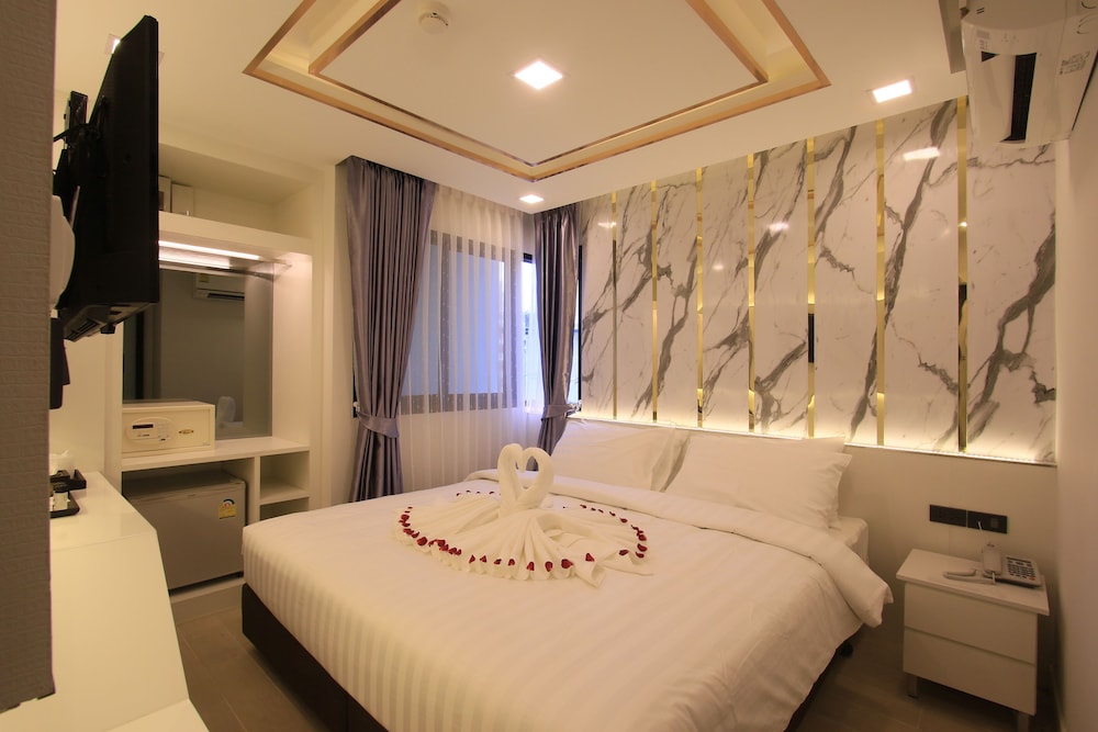 Pratunam Atrium Hotel 7/44