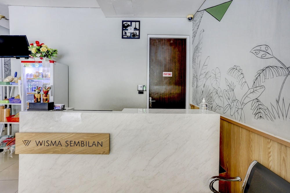 OYO 90056 Wisma Kebon Kacang 9 2/20
