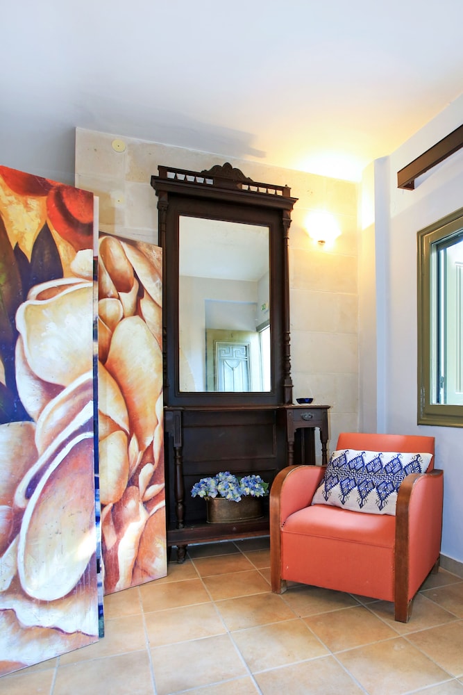 KAMILARI PASIPHAE VILLA 31/60