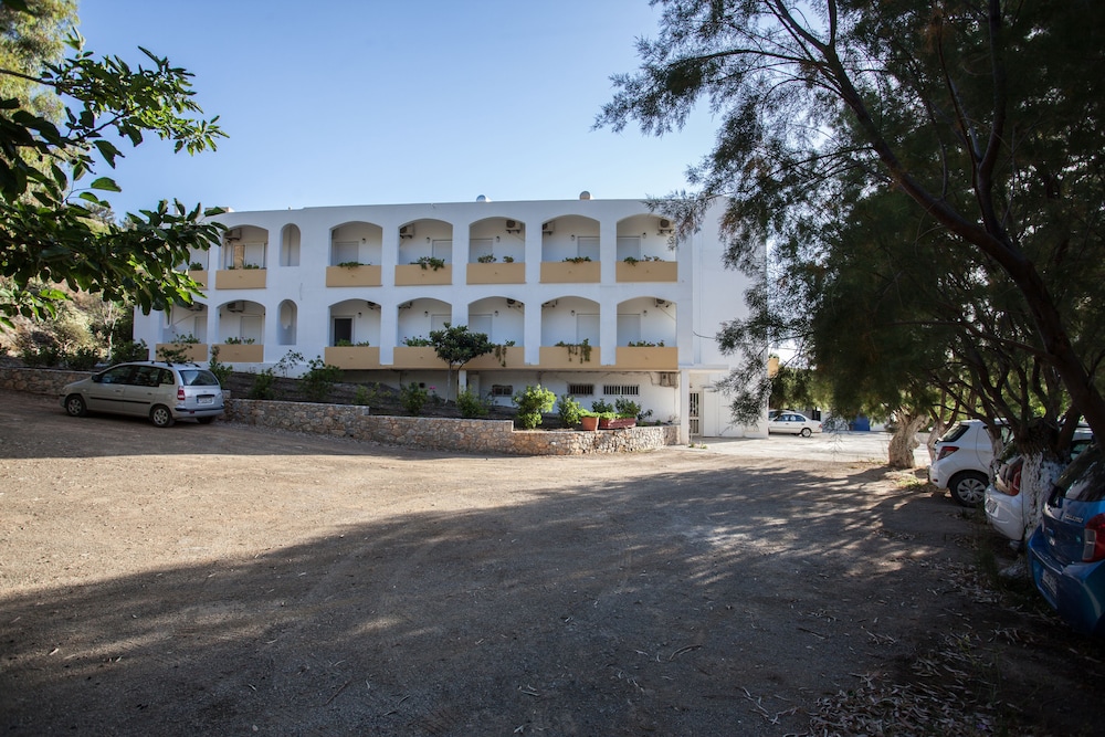Ammoudi Hotel 30/45