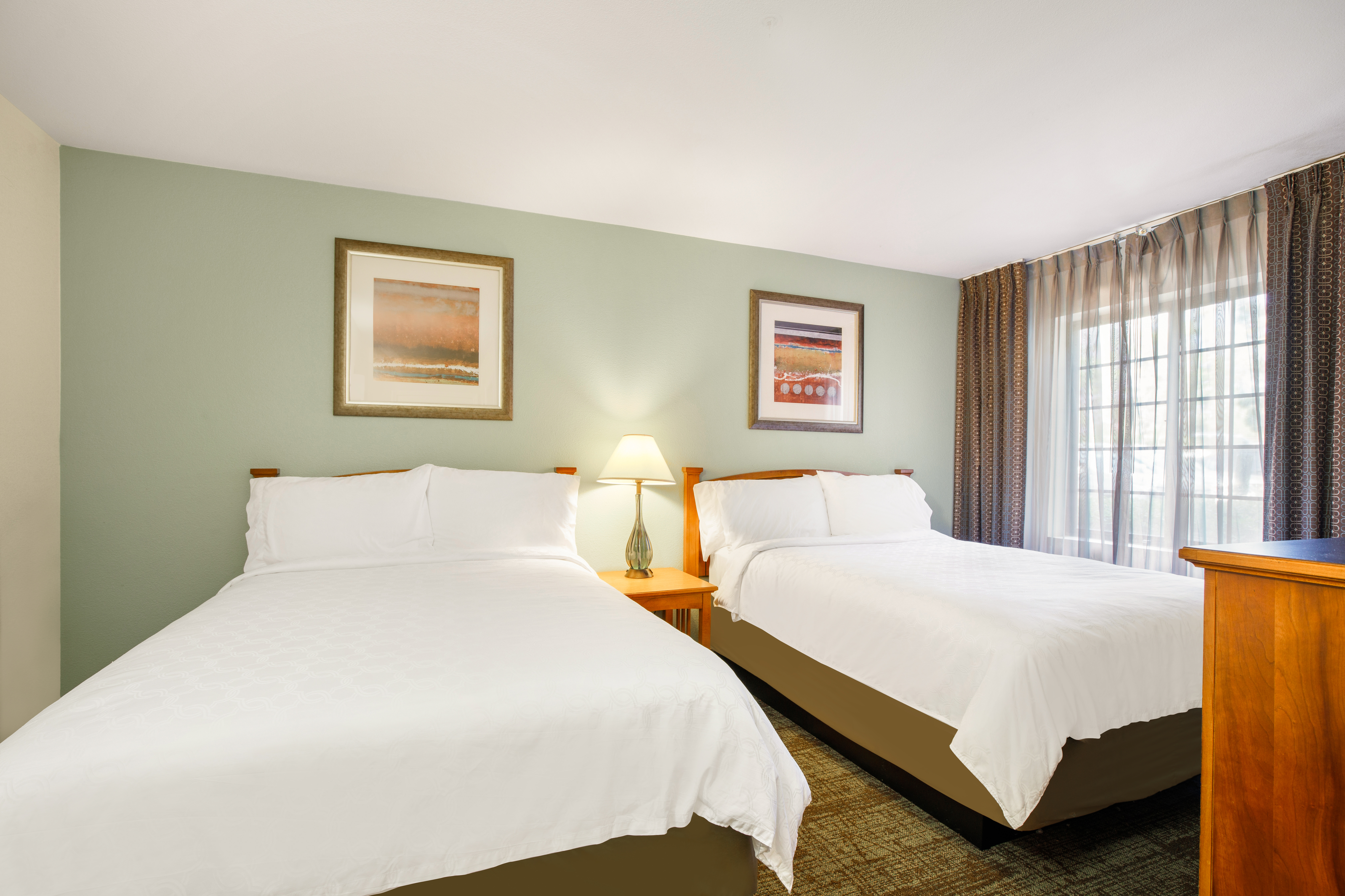 2 BEDROOMS, SUITE, 2 QUEEN BEDS, BATHTUB, ACCESSIBLE