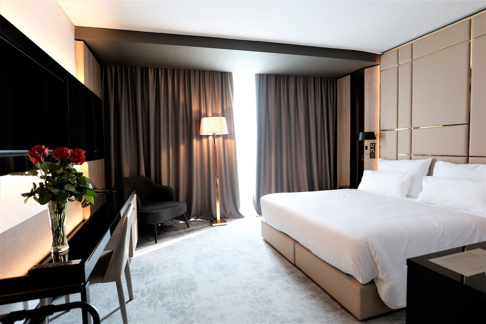 Superior, King Bed