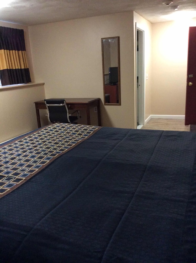 Wickford Motor Inn 21/53