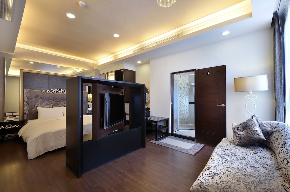 Hotel Modern Puli 36/50