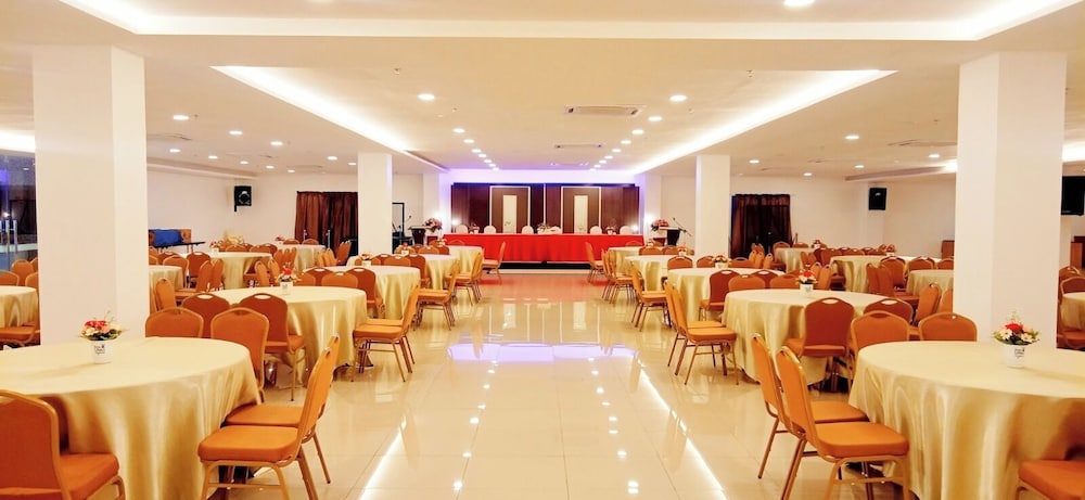 Sfera Hotel 44/59