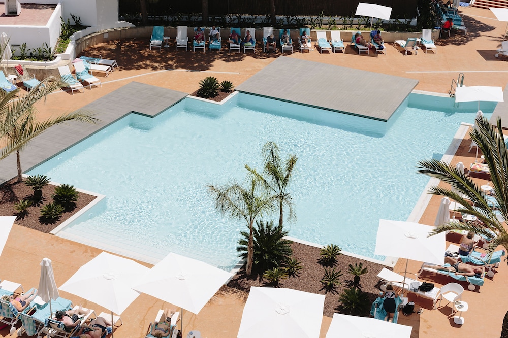 swimming pool spa