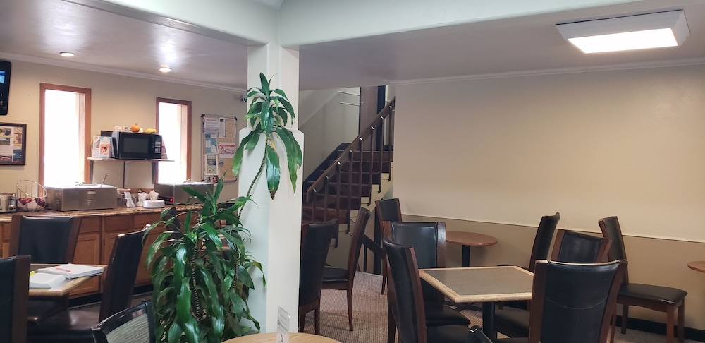 Affordable Inns 23/52