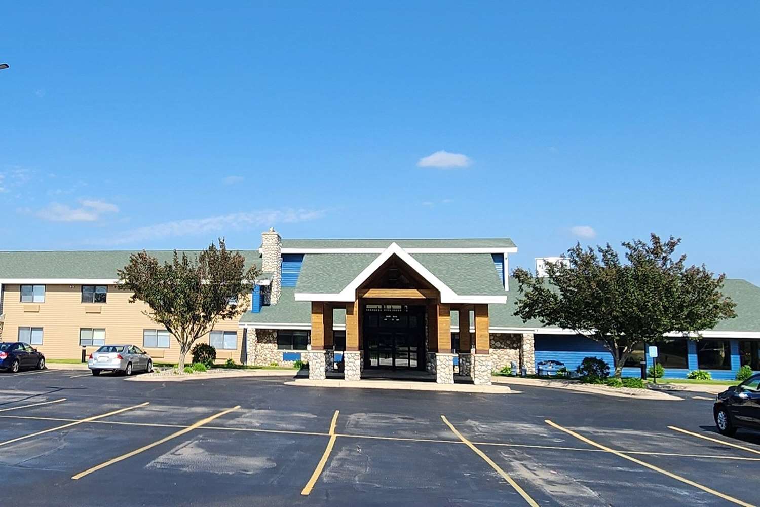 AmericInn by Wyndham Austin 10/10