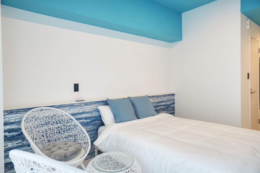 SULA, STUDIO, DOUBLE BED