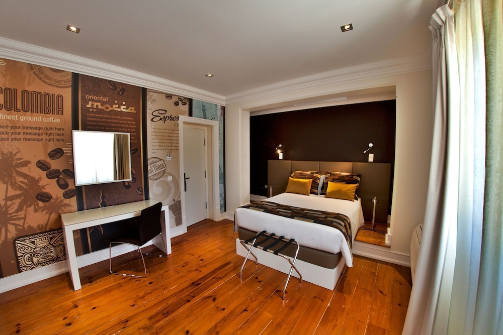 Casa Vela Guest House 24/82