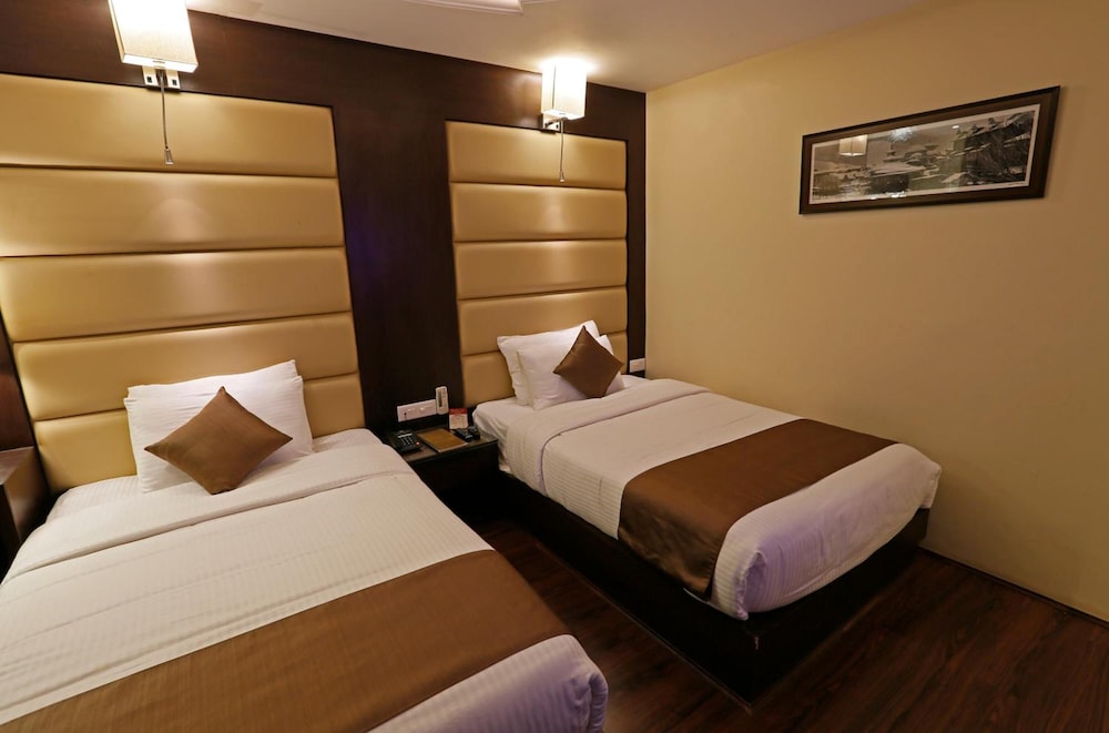 Clarks Inn Srinagar (Ex Hotel Spring Hills) 23/50