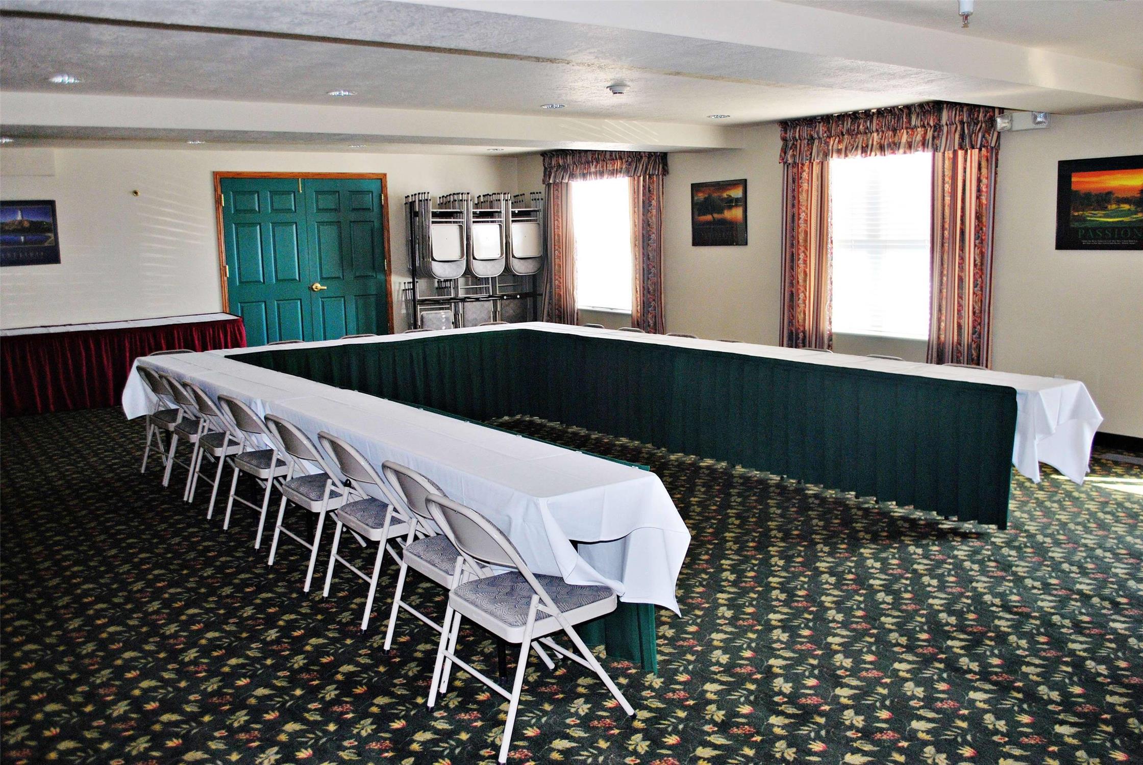 Country Inn & Suites by Radisson, West Valley City, UT 4/5