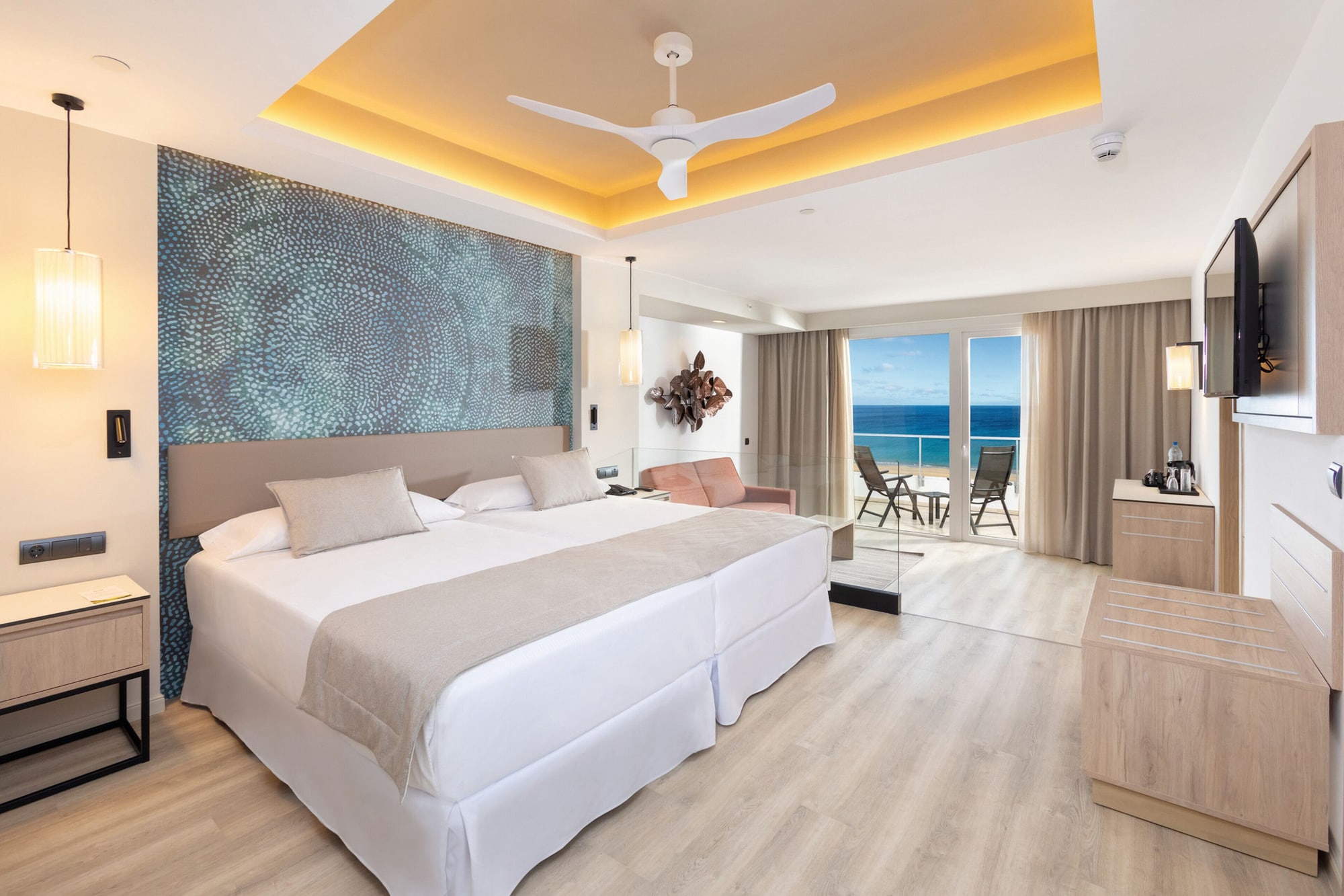ROOM, DOUBLE BED, OCEAN VIEW, BALCONY