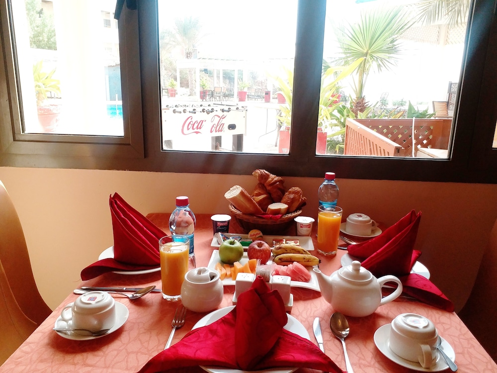 Acacias Hotel 36/50