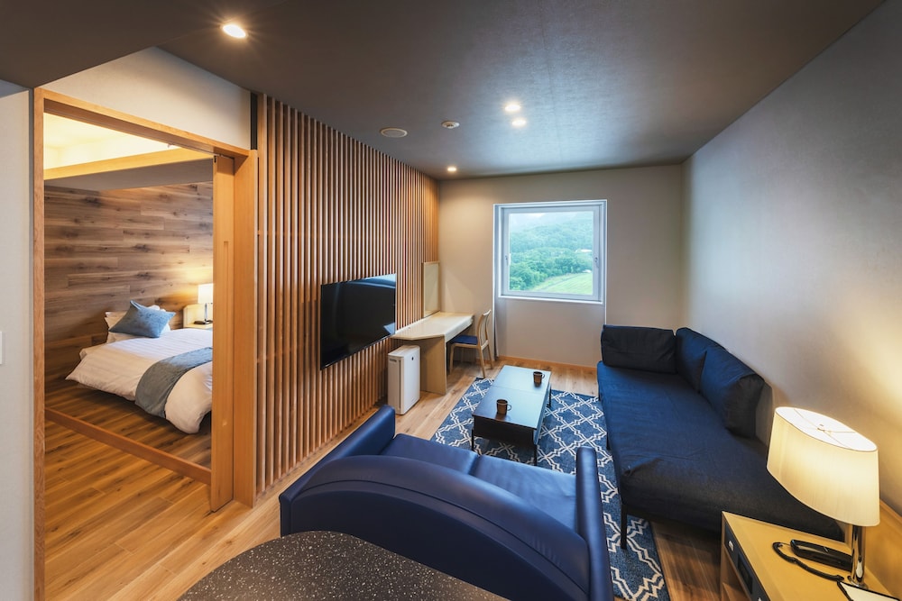 CONDO, DELUXE, TWIN BEDS, MOUNTAIN VIEW