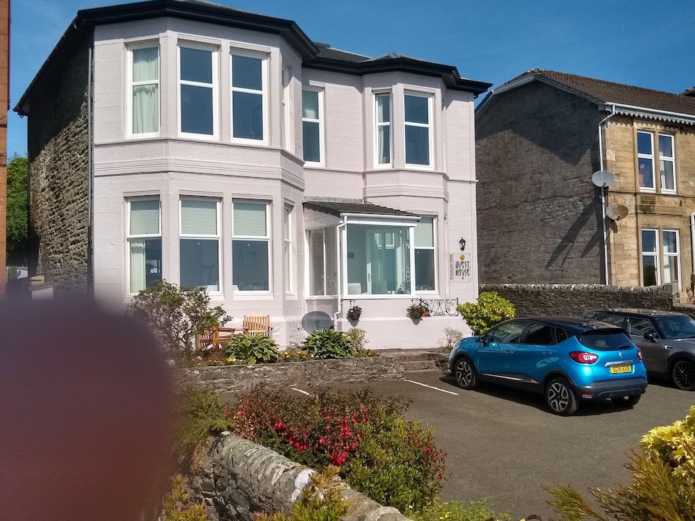 Douglas Park Guest House 40/49