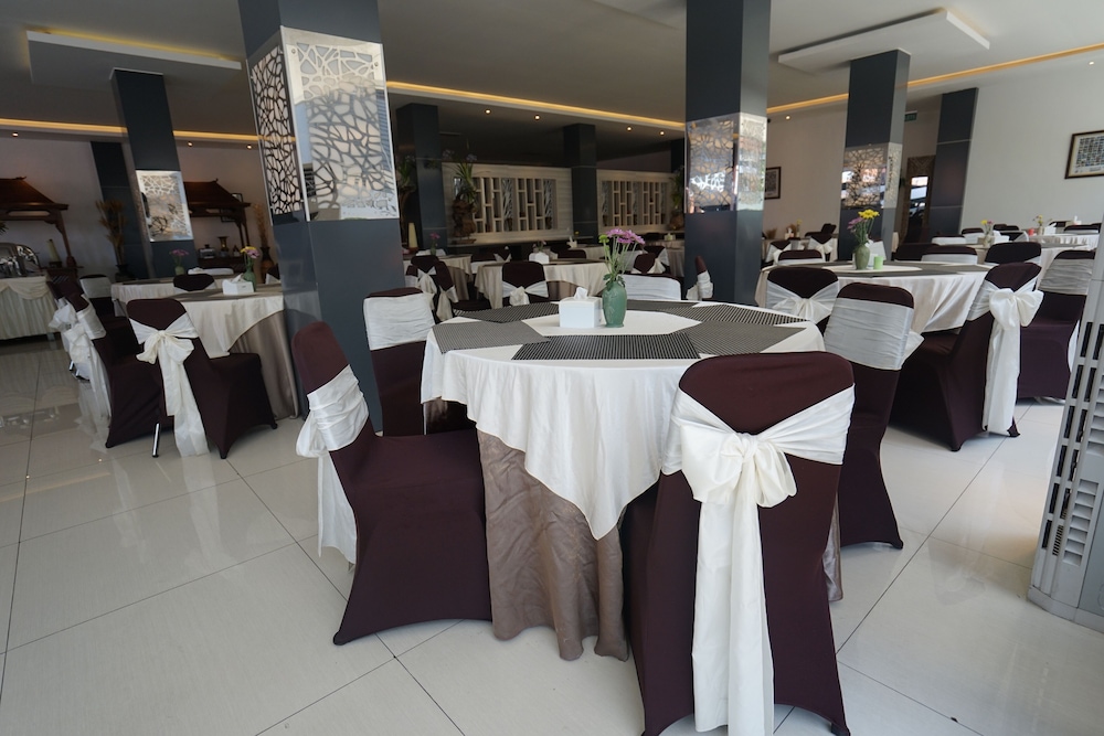Selecta Hotel Batu Malang - Adults Only 35/50