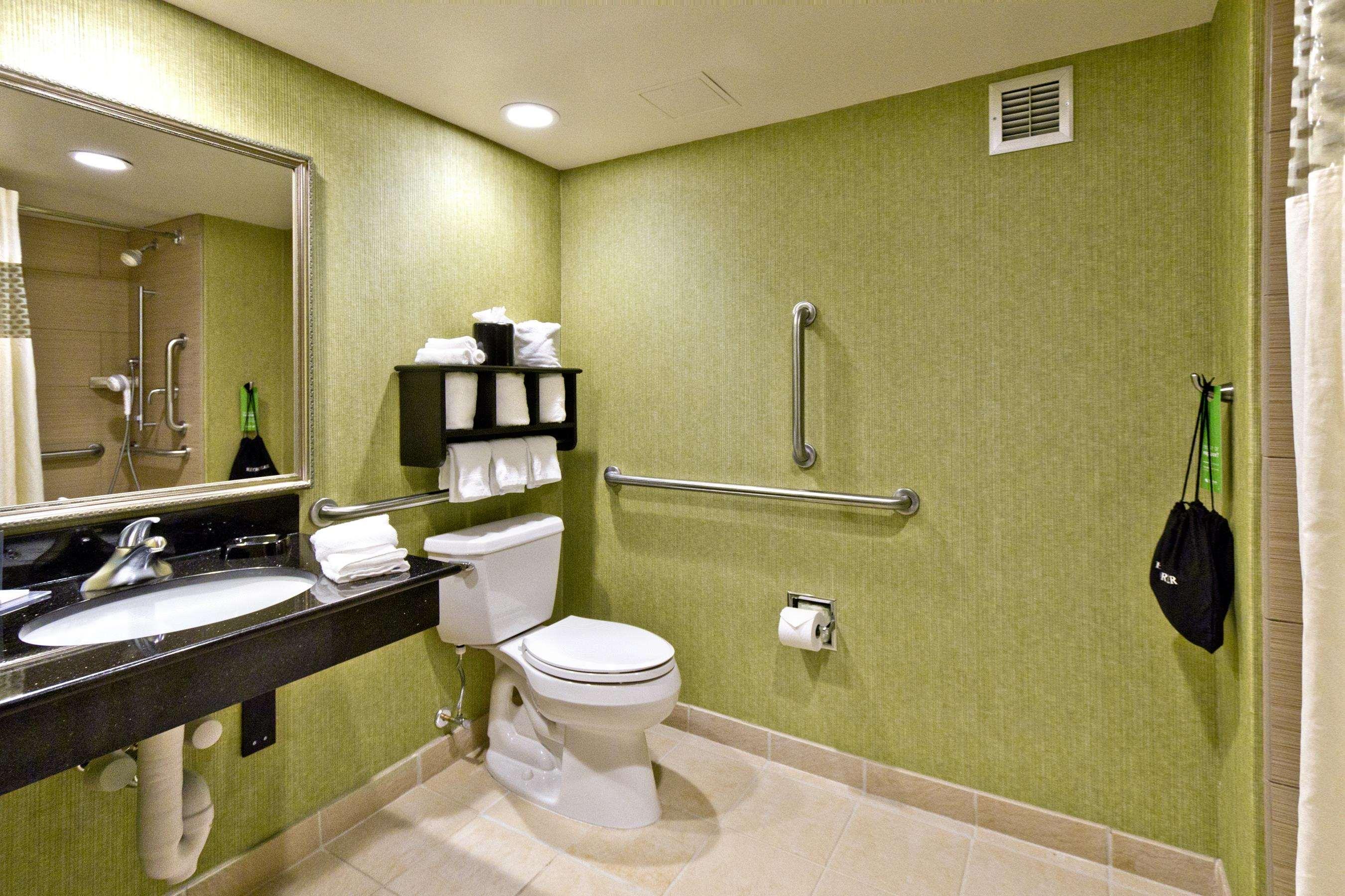 غرفة بسرير مزدوج، Hampton Inn Asheville Tunnel Road 7/8