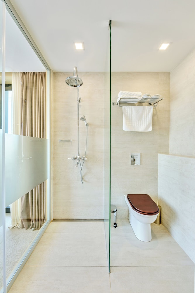 Amante Narikala Boutique Hotel 64/68