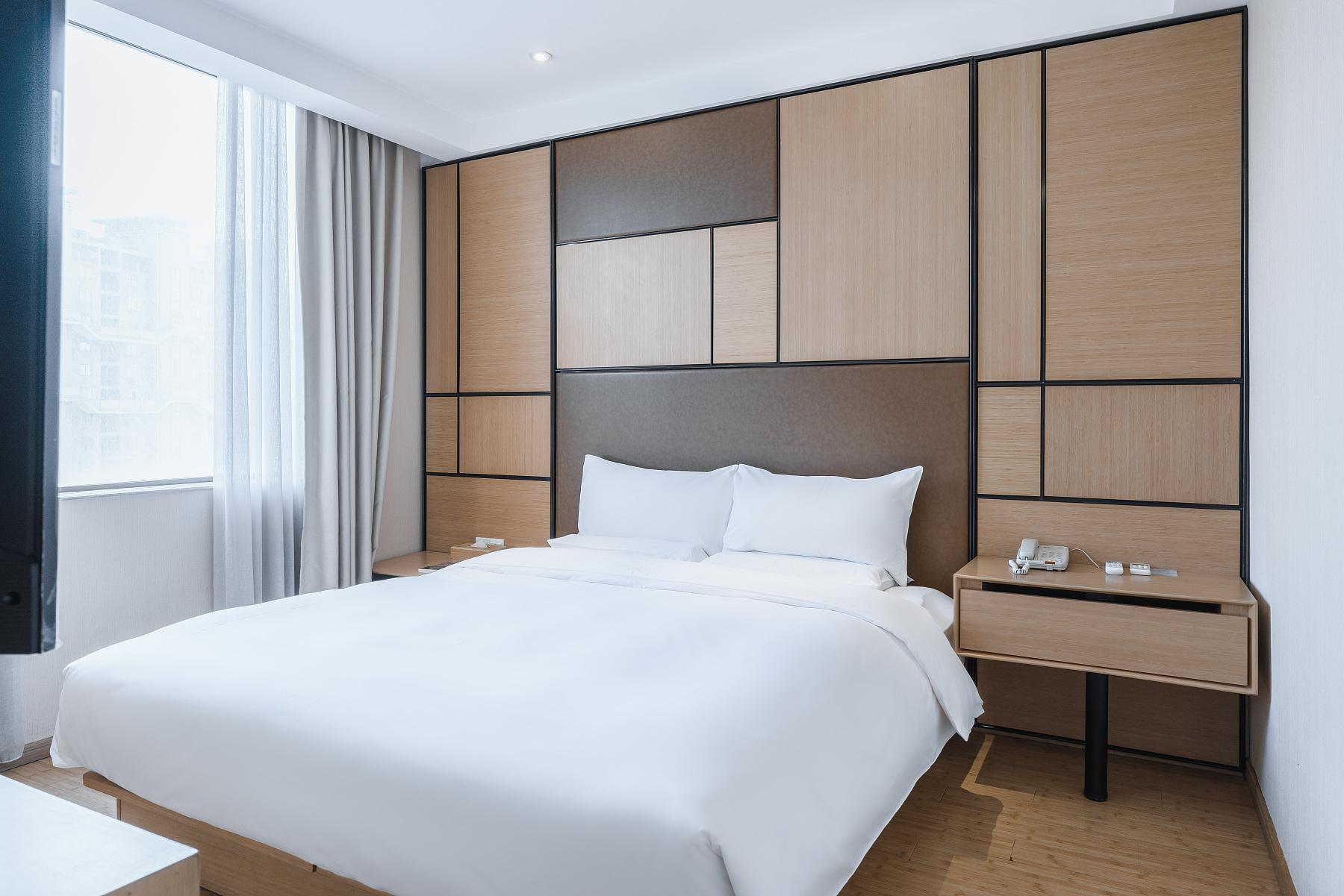 Ji Hotel (Shanghai Zhoupu Wanda Plaza) 17/41