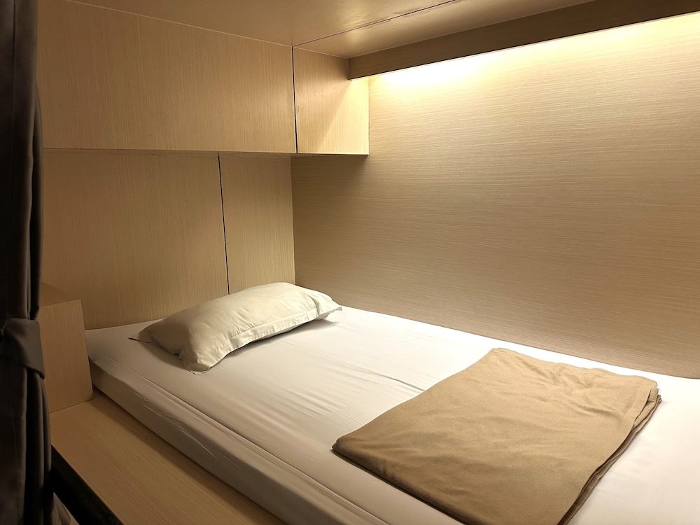 Cubic Bed Pratunam - Hostel 27/64