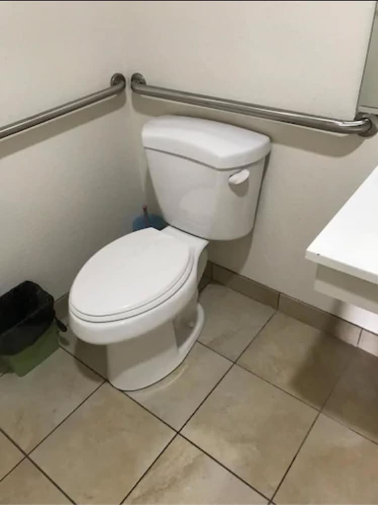 Kona Inn Motel Anaheim 40/42