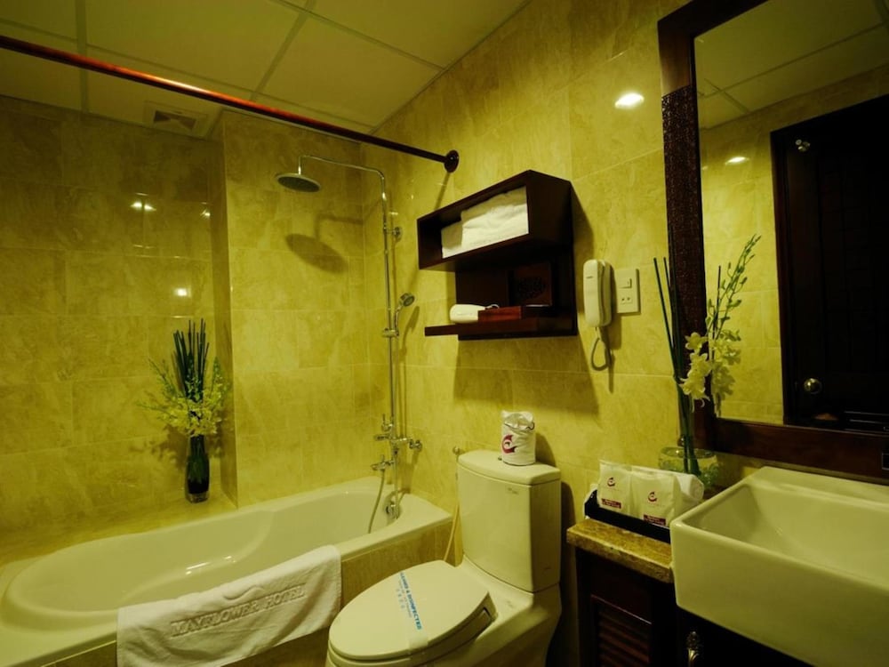 Asian Ruby Boutique Hotel 35/37