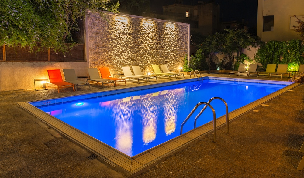 Palmyra Beach Hotel in GLYFADA