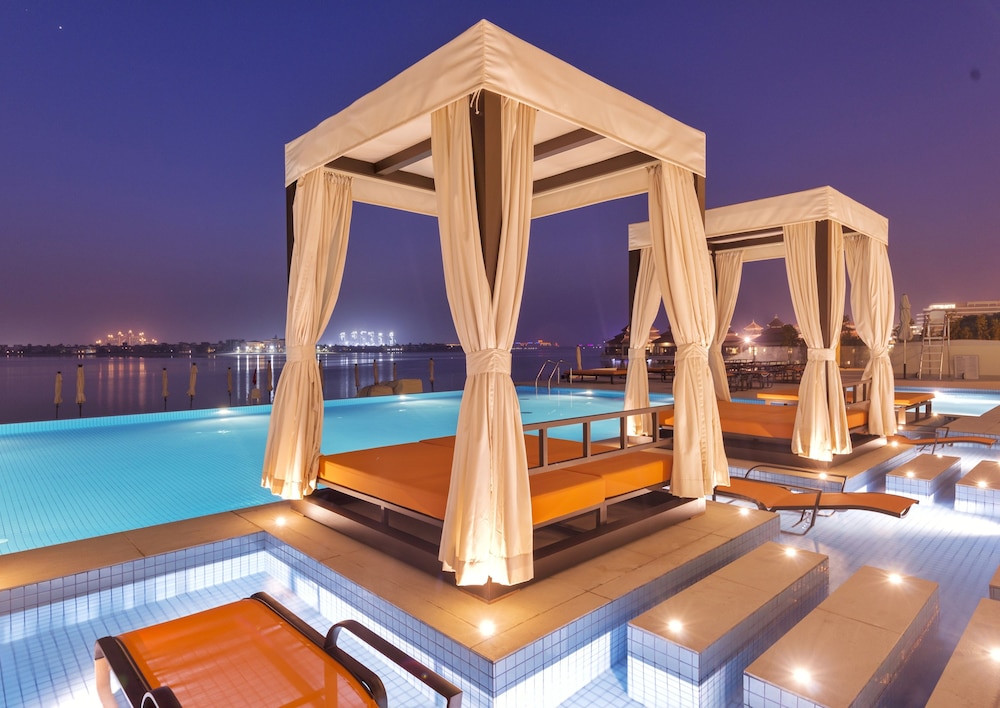 Royal Central The Palm 23/48