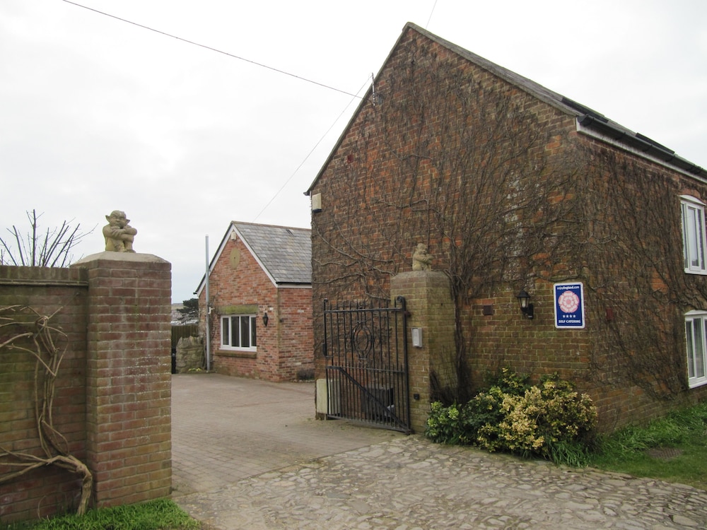 Tidmoor Barn 20/26