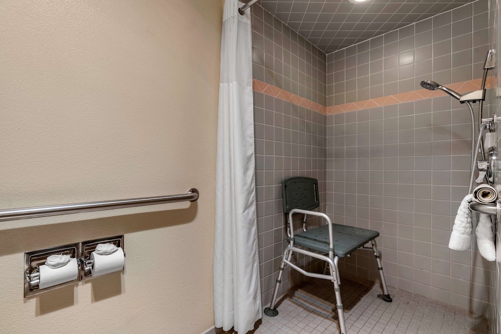 Best Western Luxury Inn 20/37