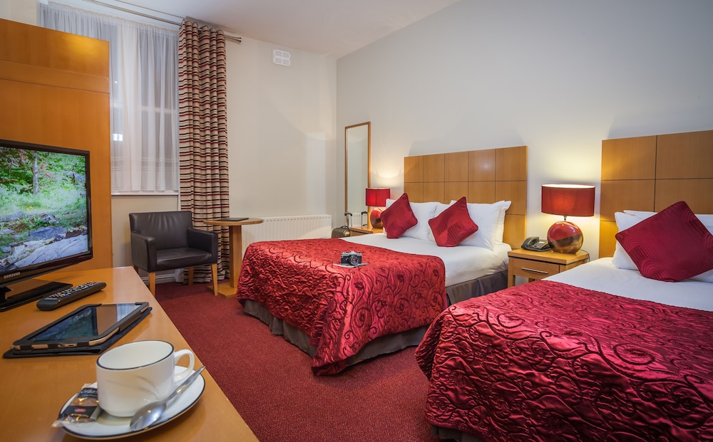 Beresford Hotel 10/58