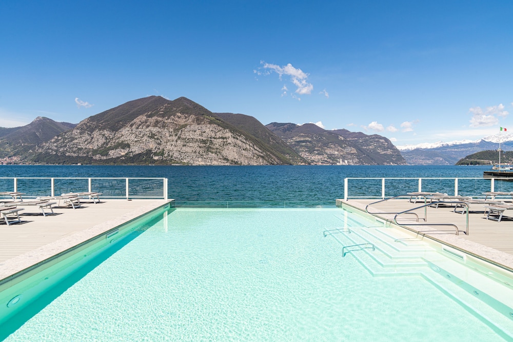 HOTEL ARABA FENICE 24/47