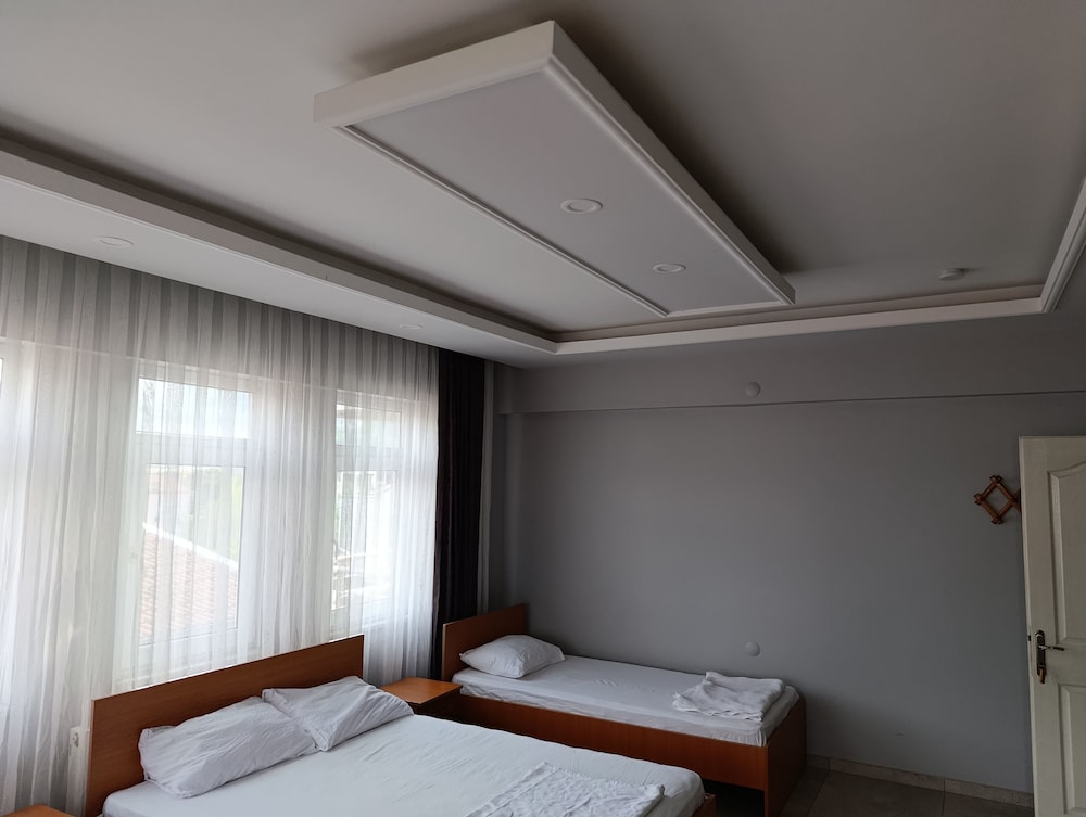 Karadeniz Pension 4/48